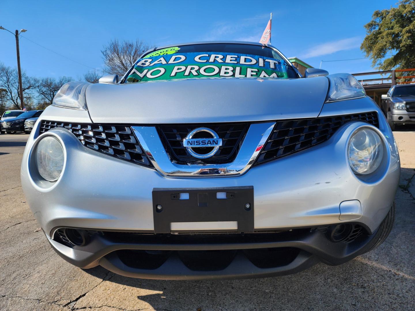 2016 SILVER Nissan Juke SV (JN8AF5MR8GT) , AUTO transmission, located at 2660 S.Garland Avenue, Garland, TX, 75041, (469) 298-3118, 32.885551, -96.655602 - Photo#9